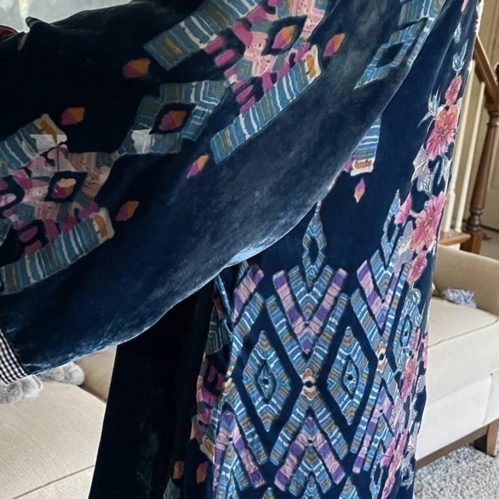 Johnny Was Fabiana Aztec silk velvet Burnout tunic NWT - Picture 2 of 13